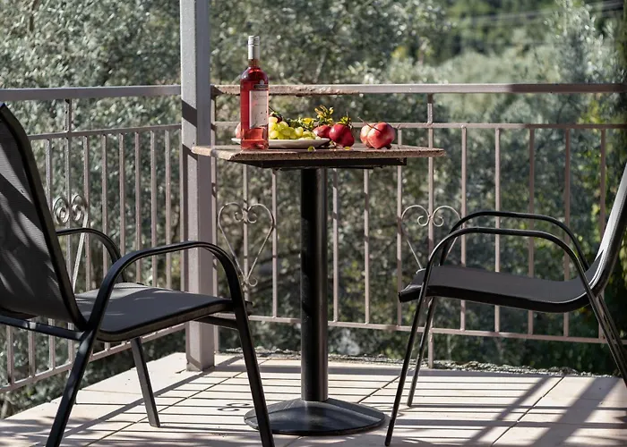 Krinos 2 アパート *